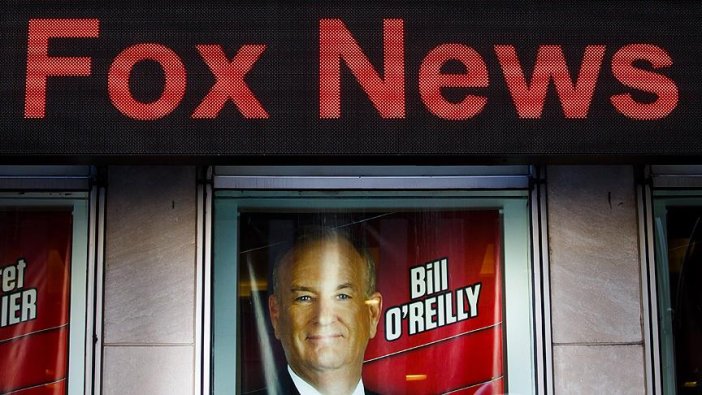 Fox News, ünlü yorumcusuyla yollarını ayırdı