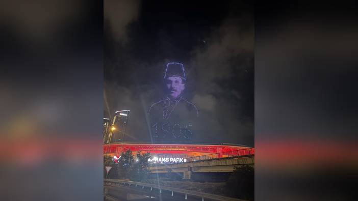 Galatasaray, şampiyonluk kutlamasında drone şov yaptı