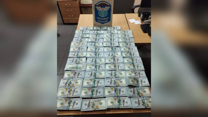 Kapıkule'de yüklü miktarda döviz ele geçirildi: Otobüsün buzdolabında 510 bin dolar, tırda 100 bin euro bulundu