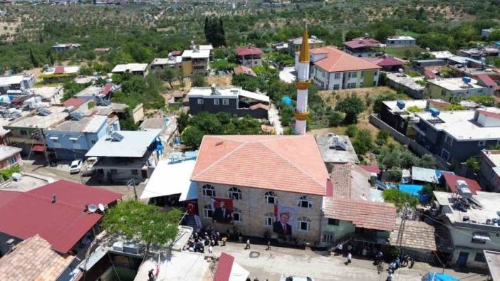 Hatay'da deprem sonrası 100'üncü cami ibadete açıldı