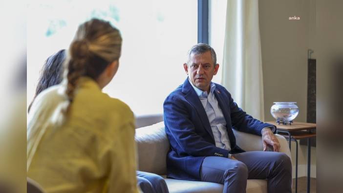 CHP lideri Özel, tutuklu Kasapoğlu'nun ailesini ziyaret etti