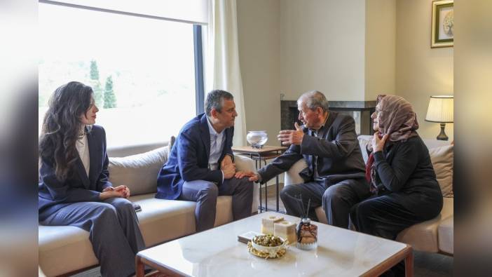 CHP Genel Başkanı Özgür Özel, Kadriye Kasapoğlu'nun ailesini ziyaret etti