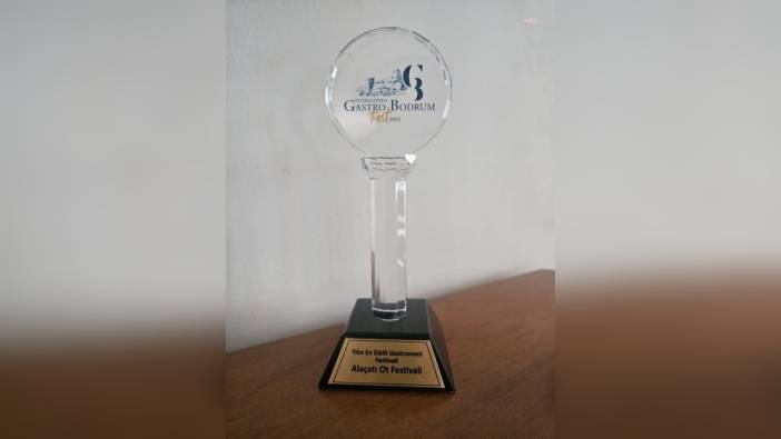 Alaçatı Ot Festivali'ne 'Yılın En Etkili Gastronomi Festivali' ödülü