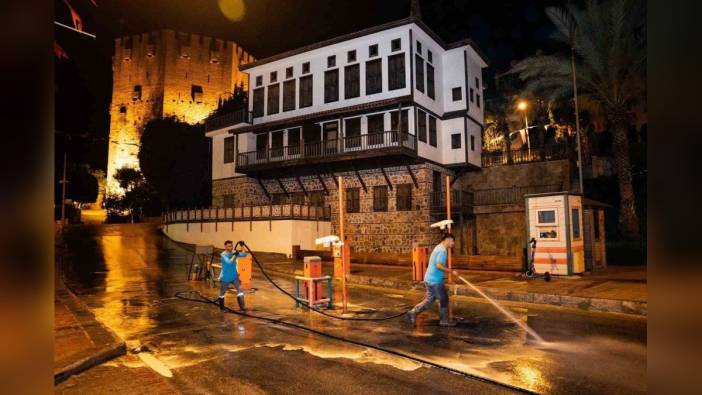 Alanya Belediyesi'nden Kurban Bayramı öncesi kapsamlı temizlik çalışmaları