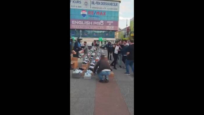 Çekmeköy'de seyyar satıcı zabıta ekiplerine bıçak çekti