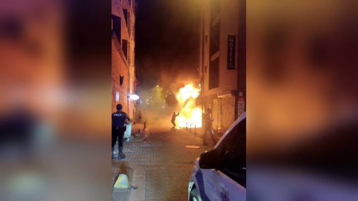 Kadıköy'de elektronik eşya dükkanında yangın