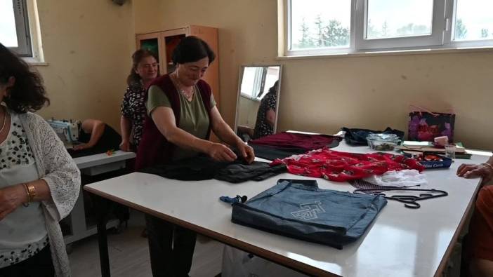 Bahadın'da kadınlar kendi tasarımlarını podyumda sergiledi