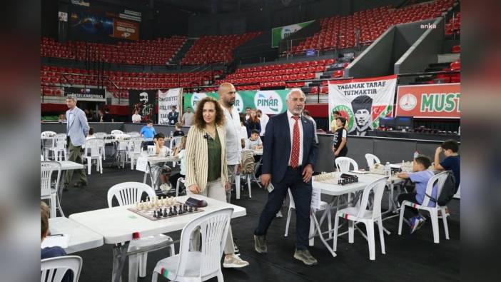 Karşıyaka'da 220 sporcuyla satranç turnuvası