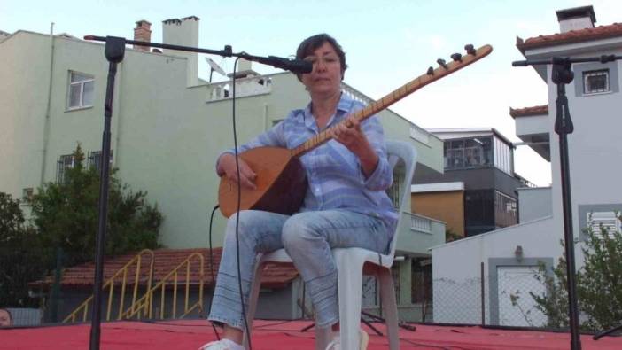 Burhaniye'de Şehit Yılmaz Kobak İlkokulu yılsonu şenliği coşkuyla kutlandı