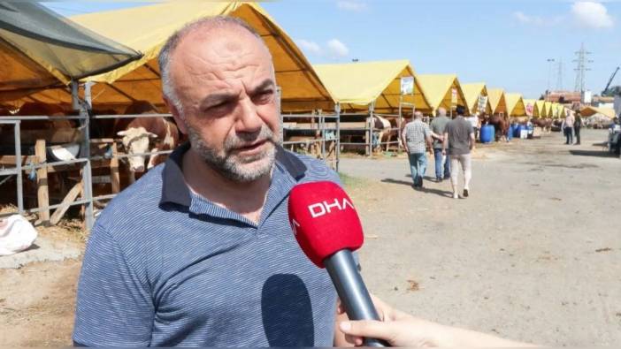 Bahçelievler kurban pazarında alıcı ve satıcılar arasında fiyat pazarlıkları sürüyor
