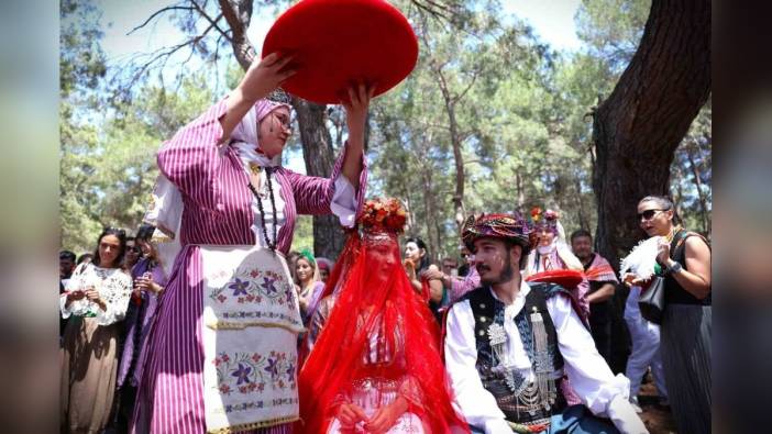 Antalya'da 4'üncü Uluslararası Yörük Türkmen Festivali'ne yoğun ilgi
