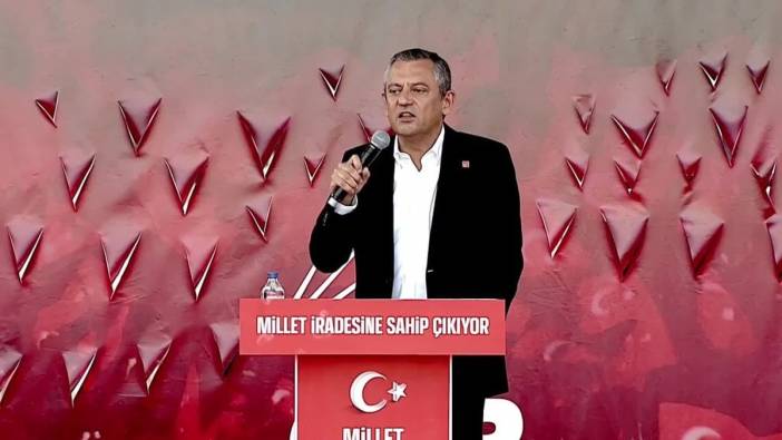 CHP lideri Özel, Antalya mitinginde: Ekrem Başkan bizim çoban yıldızımızdır