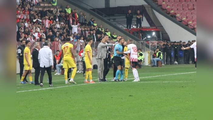 Samsunspor, Kayserispor'u 2-1 mağlup ederek ligi 3'üncü sırada tamamladı