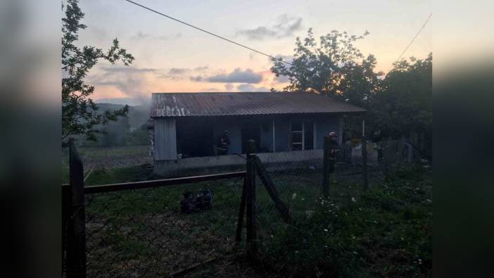 Karasu'da sevgilisinin evini yaktığı iddia edilen kadın kaza yaptı