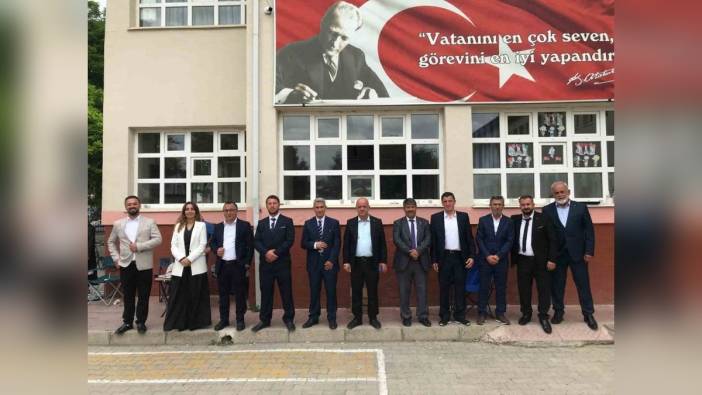 İznik Eşrefzade Mahallesi'nde Nezir Poyraz muhtar seçildi