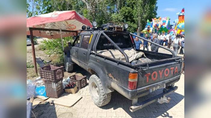 Karacabey'de ehliyetsiz sürücü 2 çocuğa çarptı