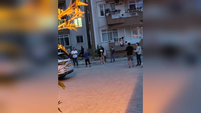 Çanakkale'de 69 yaşındaki kadın cam silerken hayatını kaybetti