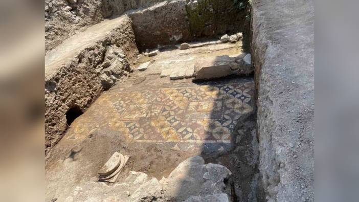 İznik'te 2500 yıllık mozaik bulundu: Kraliçe Nicea'nın sarayı iddiası