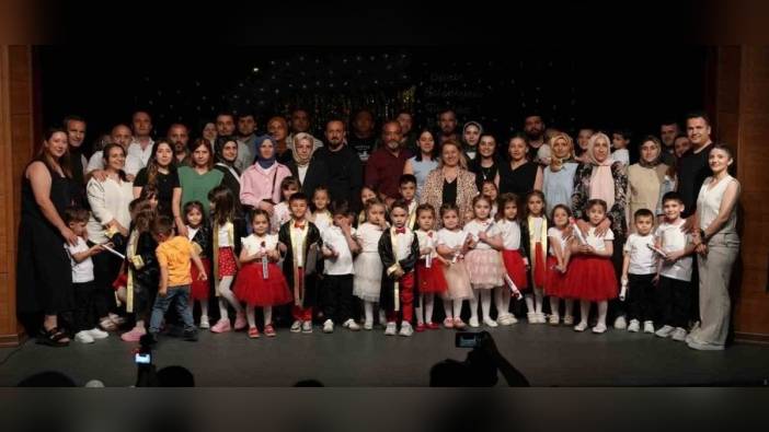 Düzce Belediyesi Gündüz Bakımevi'nde 10 öğrenci mezun oldu