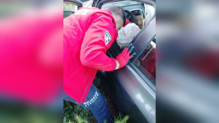 Balya'da otomobil şarampole uçtu: Sürücü yaralı kurtarıldı