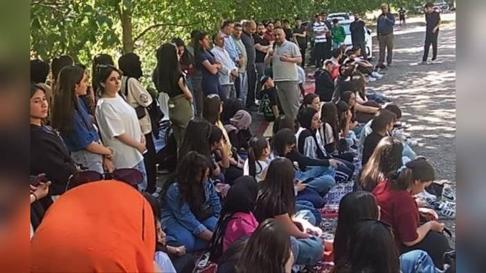 Hakkari'de umre ödüllü yarışmaya katılan 300 öğrenci piknikte ağırlandı