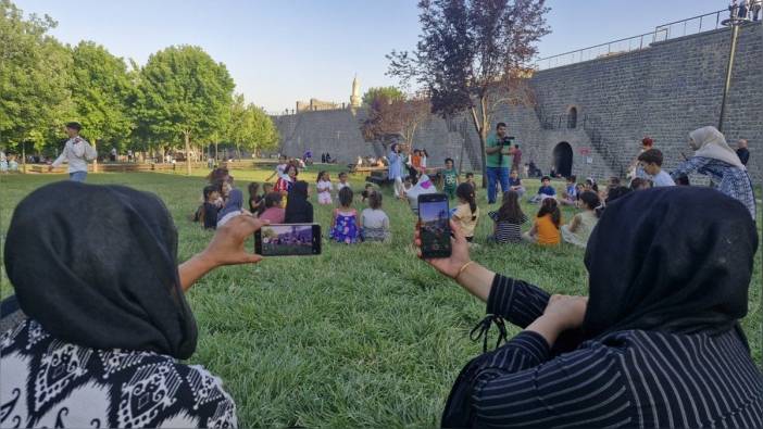 Diyarbakır'da lösemiyi yenen Ali Asaf için balonlar uçtu