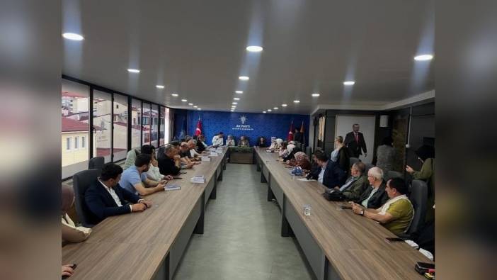 AK Parti Bilecik'te değerlendirme toplantısı düzenledi