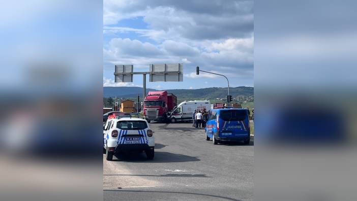 Bolu'da 4 aracın karıştığı kazada başsavcı da dahil 8 kişi yaralandı