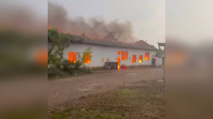 Kırşehir Kaman'da EÜAŞ deposunda yangın