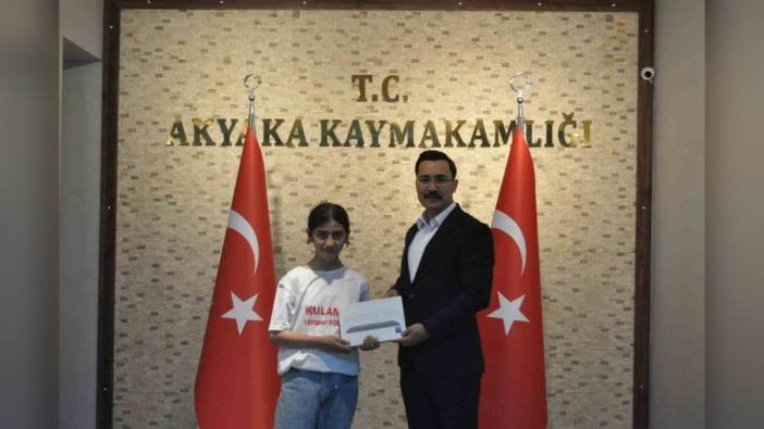 Akyaka'da Türkiye 2'incisi öğrenci ödüllendirildi