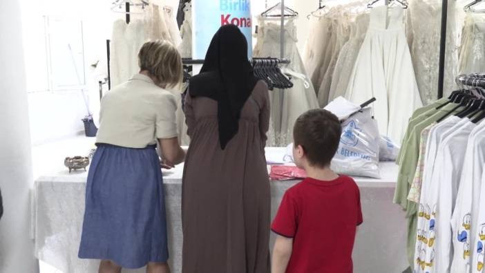 Konak Belediyesi Giysi Market’te bayram sevinci yaşatıyor