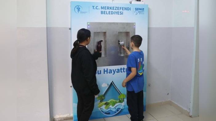 Merkezefendi'de 15 okula steril içme suyu ünitesi