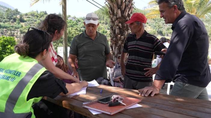 Antalya Büyükşehir Belediyesi, Sapadere'de 51 üreticiye 1250 ipek böceği besleme tablası hibe etti