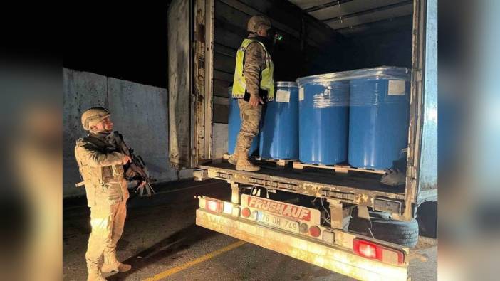 Ağrı'da huzur ve güven uygulaması: 1 aranan şahıs, 1 organizatör ve 16 düzensiz göçmen yakalandı