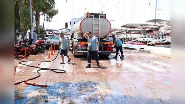 Marmaris Belediyesi'nden Bozburun'a hizmet seferberliği