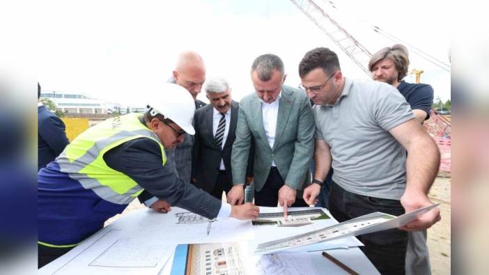 Kocaeli Üniversitesi'nde 5 bin kişilik Umuttepe Camii inşaatı sürüyor