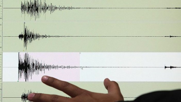 Akhisar'da 4,1 büyüklüğünde deprem