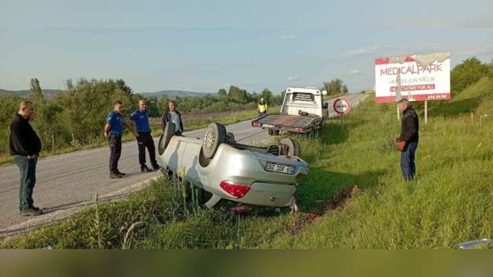 Tokat'ta trafik kazası: Sürücü yara almadan kurtuldu