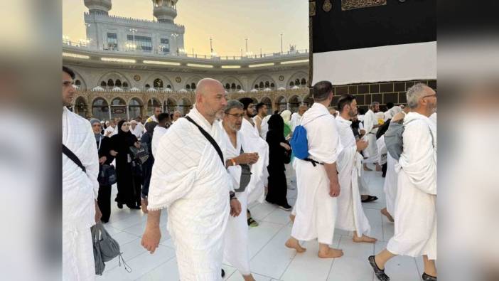 Bakanlar ve siyasetçiler Kabe'de tavaf yaptı