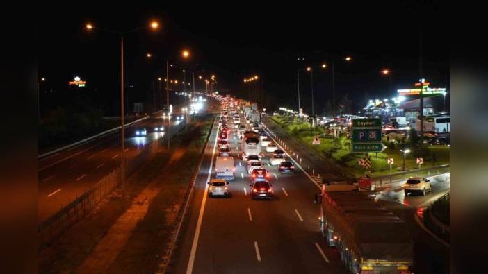 TEM Otoyolu Bolu Dağı Tüneli'nde Kurban Bayramı yoğunluğu