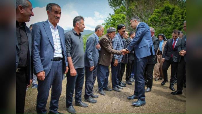 Hakkari Valisi Çelik, Yüksekova köylerini ziyaret etti