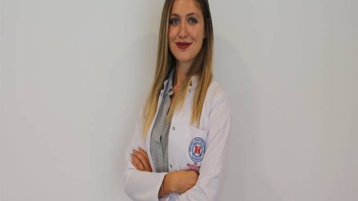 O diyetisyenden önemli açıklama: "Yazın çay ve kahve tükettiğiniz miktar kadar fazladan su için"