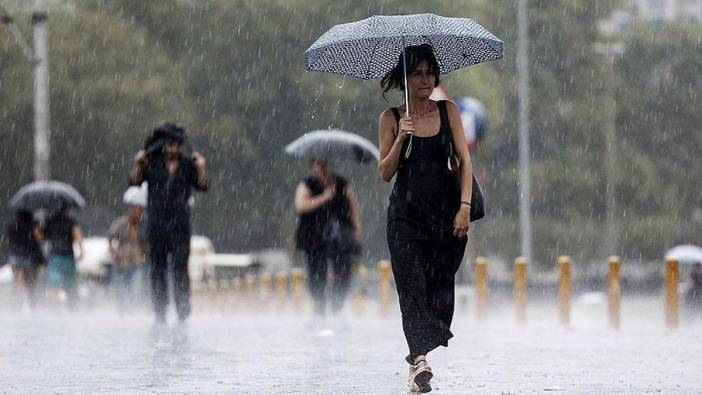 Çok şiddetli sağanak yağış bekleniyor! Bu iller için Turuncu kod verildi