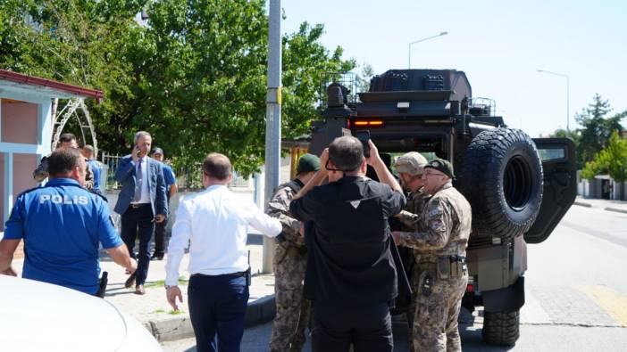 1 kişiyi öldürmüş, 1 kişiyi yaralamıştı! Zanlı kaçtığı evde yakalandı