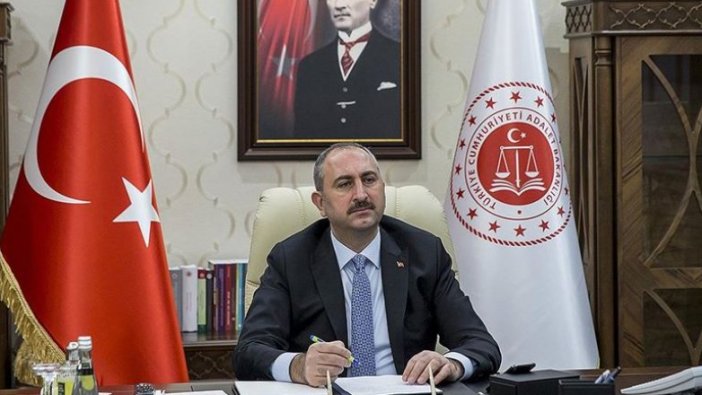 Adalet Bakanı Gül: Kovid-19'la bağlantılı olarak 750 kişi hakkında soruşturma başlatıldı