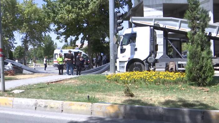 Kırmızı ışıkta fren yaptı öndeki araca faciayı yaşattı!