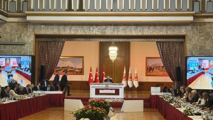 Hisarcıklıoğlu: Ekonomik ve sosyal kayıpları istemiyoruz