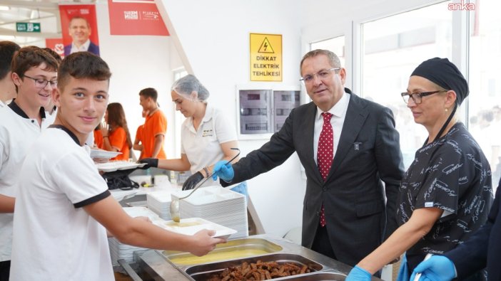 Ayvalık'ta Öğrenci Kent Lokantaları yeniden açıldı