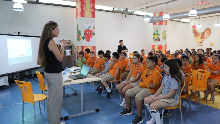 Marmaris'te okullarda geri dönüşüm seferberliği