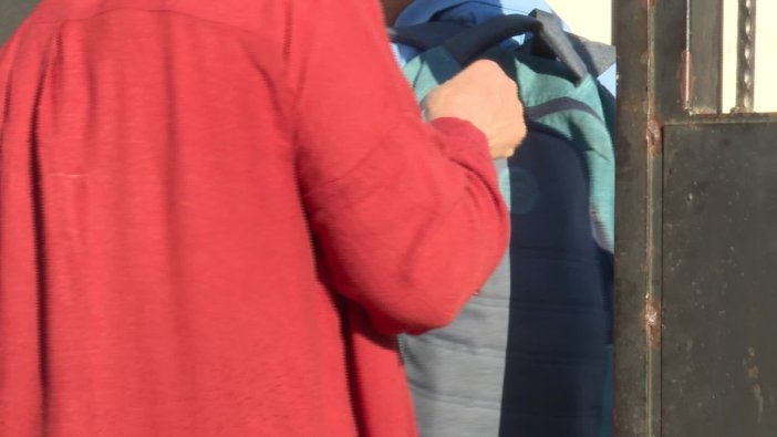 İzmir'de beslenme paketi projesi çocukları sevindiriyor